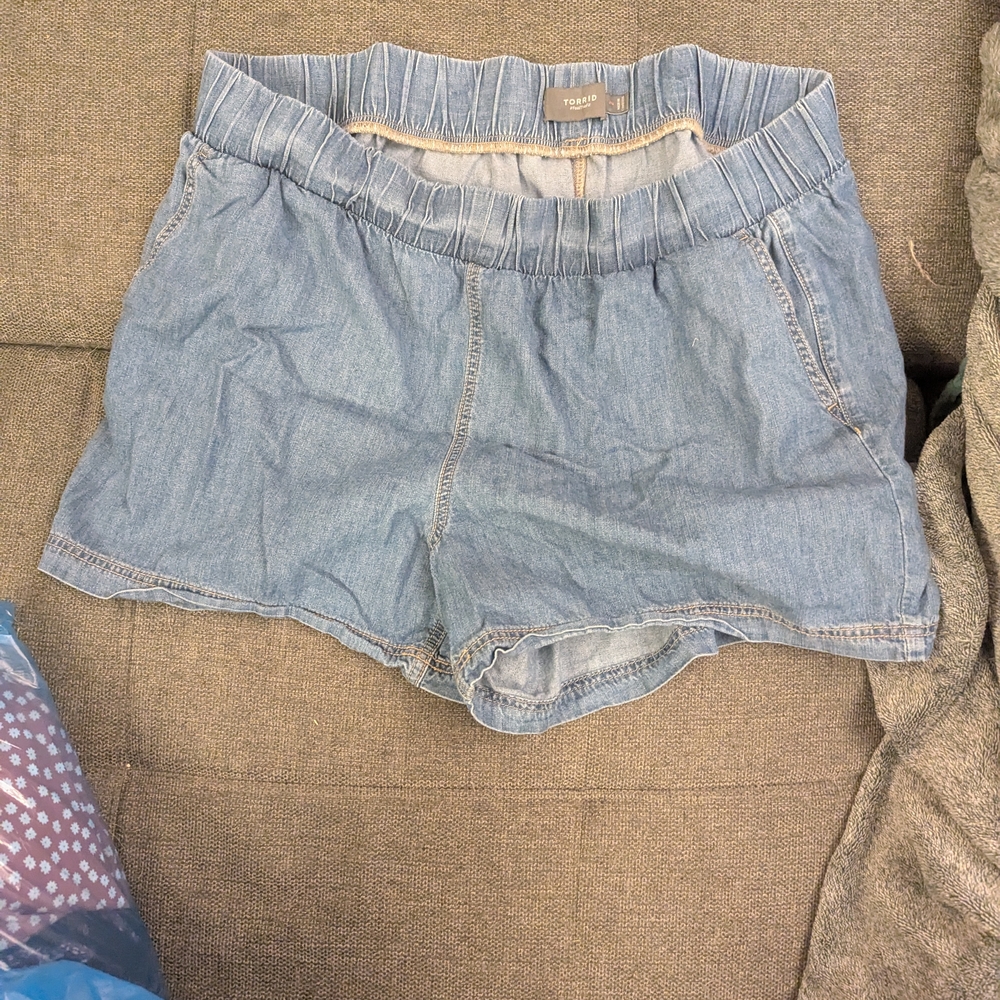 Torrid Blue Jean Shorts Elastic Waistband Casual Fit